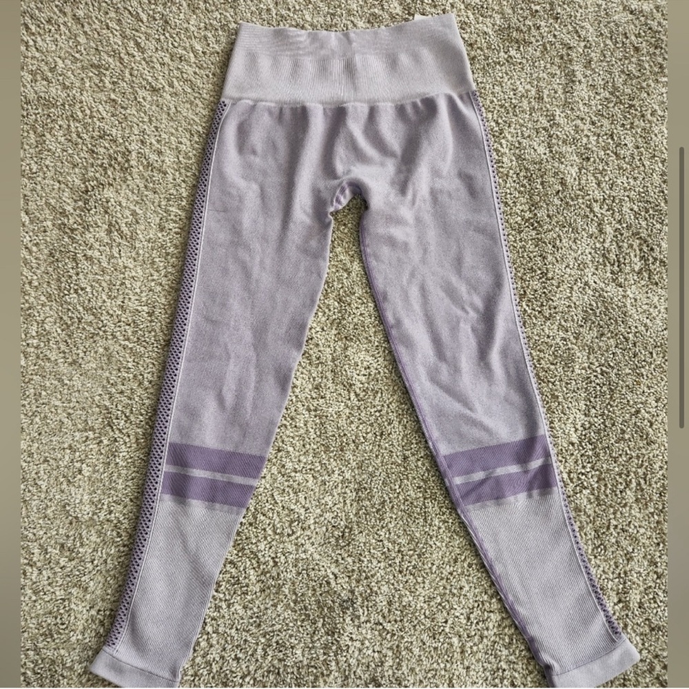 3 PAIRS! - Bombshell leggings bundle - 3 PAIRS! - Picture 3 of 8